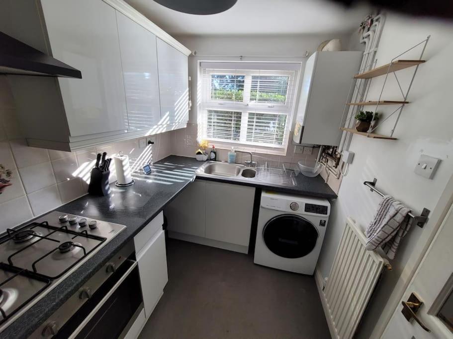 2 Bedroom End Of Terrace House Wellington  Kültér fotó